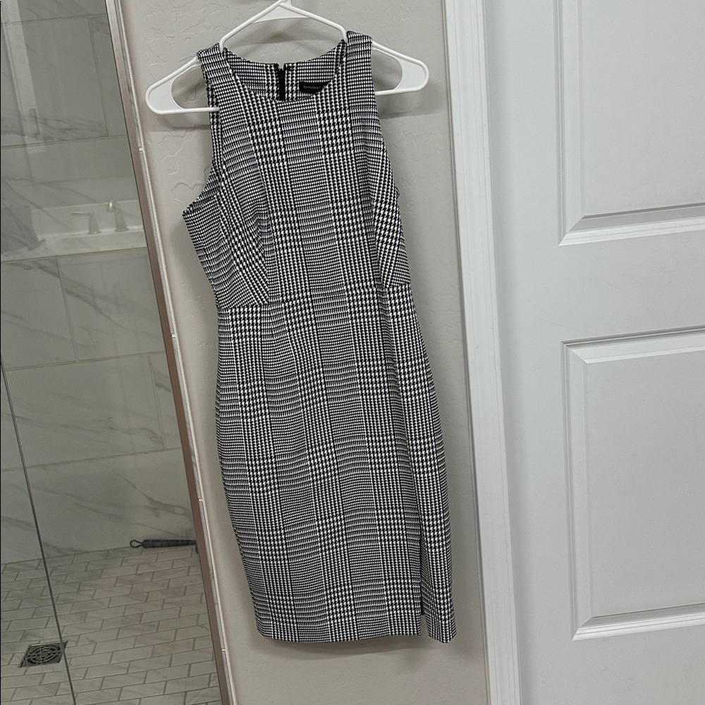 Banana Republic Black and White Houndstooth Dress